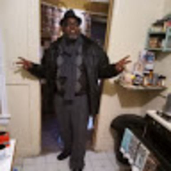 Meet your Posher, Christopher - Picture 1 of 1